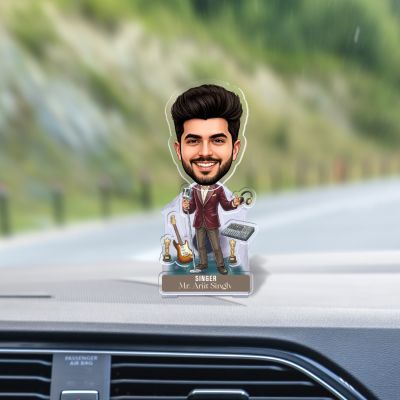 Personalized Male Singer Bobblehead Caricature Musical Gift for Artists, Vocalists, Musicians, and Aspiring Singers Music Themed Studio Desk Decor Battery Powered Moving Head